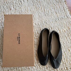 Le Monde Beryl Black Luna Slippers